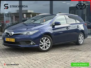 Toyota Auris Touring Sports 1.2T Dynamic