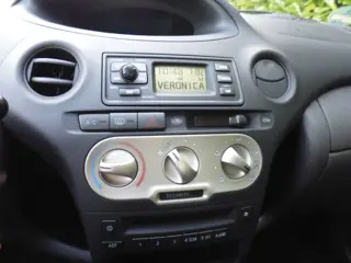 Foto 16 van TOYOTA YARIS 1.3 VVT-i Sol ELEKTRA PAKKET AIRCO