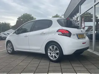 Foto 16 van Peugeot 208 1.0 PureTech Access /5 drs/Cruise/Airco/Onderhouds hist.