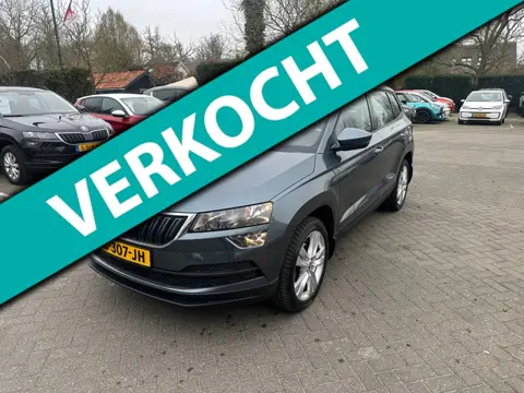 Skoda Karoq 1.0 TSI Style , carplay , pdc , 82.000 km NAP