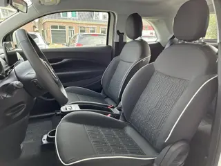 Foto 13 van Fiat 500 Urban 42 kWh | 322 WLTP Range | Cruise Control | Apple Carplay/Android Auto | Lichtmetalen