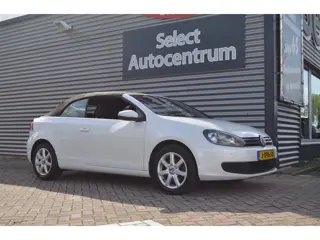 Foto 15 van Volkswagen Golf Cabriolet 1.2 TSI BlueMotion|STOELVERW.|CARPLAY-NAVI|BLUETOOTH|ONDERH.BOEKJES|SENSOR