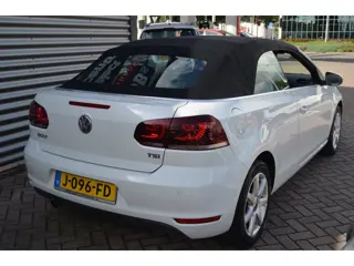 Foto 17 van Volkswagen Golf Cabriolet 1.2 TSI BlueMotion|STOELVERW.|CARPLAY-NAVI|BLUETOOTH|ONDERH.BOEKJES|SENSOR