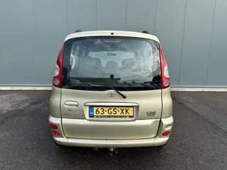 Foto 16 van Toyota Yaris Verso 1.5-16V VVT-i Sol AIRCO | NAP !