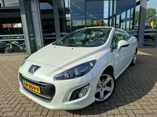 PEUGEOT 308 308 CC 1.6 THP ROLAND GAROS NAVI LEDER PDC LMV