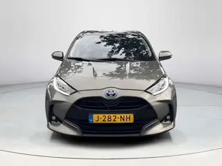 Foto 16 van Toyota Yaris 1.5 Hybrid First Edition **TREKHAAK/ KEYLESS/ PARKEERCAMERA**