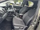 Foto 24 van Toyota Yaris 1.5 Hybrid First Edition **TREKHAAK/ KEYLESS/ PARKEERCAMERA**