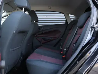 Foto 15 van Ford Fiesta 1.25 Titanium *Klimaatreg.*Parkeersens.*