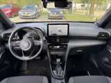 Foto 25 van Toyota Yaris Cross 1.5 Hybrid 115 Dynamic **COMFORT PACK/ DODEHOEK DETECTIE/ PARKEERSENSOREN**