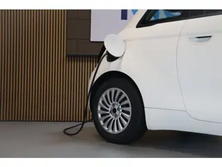 Foto 18 van Fiat 500 Urban 42 kWh Keyless/Stoelverw/CarPlay/Camera/15"