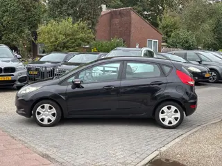 Foto 19 van Ford Fiesta 1.25 Limited nieuwe apk