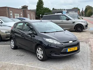 Foto 16 van Ford Fiesta 1.25 Limited nieuwe apk
