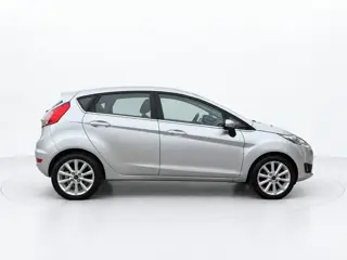 Foto 9 van Ford Fiesta 1.0 EcoBoost Titanium TREKHAAK ZEER MOOIE AUTO