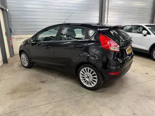 Foto 13 van Ford Fiesta 1.0 Titanium cruise control riem vervangen dealer onderhouden airco