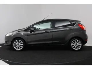 Foto 12 van Ford Fiesta 1.0 EcoBoost Candy Blue Edition (CRUISE CONTROL, PARKEERSENSOREN, AIRCO)