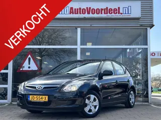 Hyundai i30 1.4i Dynamic 5 Deurs / Trekhaak / Airco /  150.989 KM / 2009/APK 09-2027/