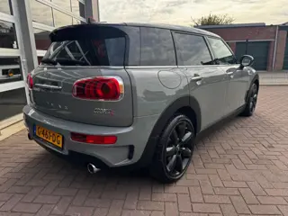 Foto 15 van MINI CLUBMAN 2.0 COOPER S CHILI SERIOUS BUSINESS / AUTOMAAT / CRUISE / HEAD-UP / PANO!