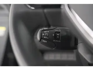 Foto 13 van Peugeot 208 1.2 Hybrid 145 e-DCS6 GT | Alcantara Pakket | Camera | Apple Carplay | Stoelverwarming