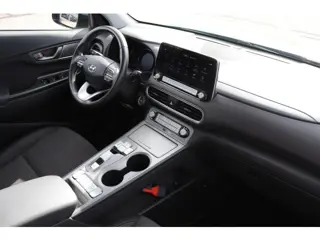 Foto 20 van Hyundai KONA EV Comfort 64 kWh SOH 100% Nederlandse auto/Apple carplay/Adaptieve cruise control/Acht