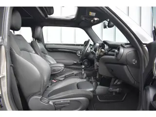 Foto 15 van MINI 3-deurs 1.5 Cooper Marylebone | Pano | Leder | Harman/Kardon | Navi | Xenon