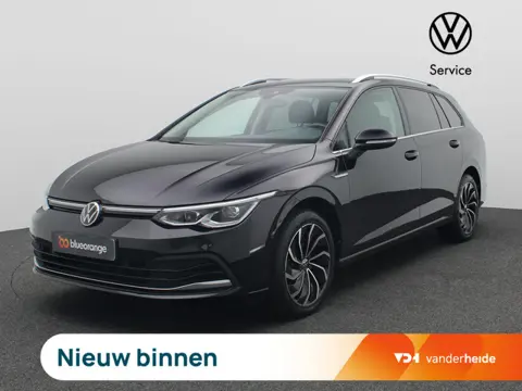 Volkswagen Golf Variant 1.5 eTSI Style 130PK DSG Trekhaak, Side Assist, Parkeersensoren voor en acht
