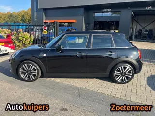 Foto 19 van Mini 5-Deurs 1.5 Cooper | Leder | Panoramadak | Navi