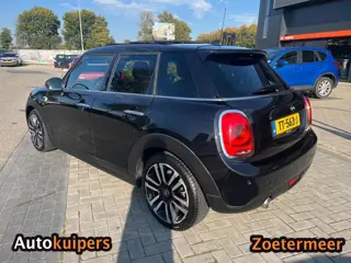 Foto 18 van Mini 5-Deurs 1.5 Cooper | Leder | Panoramadak | Navi