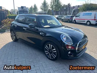 Foto 13 van Mini 5-Deurs 1.5 Cooper | Leder | Panoramadak | Navi