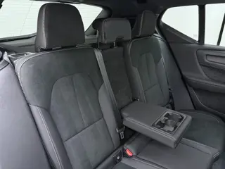 Foto 15 van Volvo XC40 B4 211pk Plus Dark / 20'' / 360 Camera / Trekhaak / Pixel Koplampen / Panoramadak / Nubuc