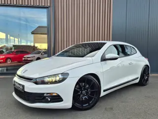 Volkswagen Scirocco 2.0 TSI Highline 211pk DSG | Xenon | Camera | PDC | 19'' | Cruise