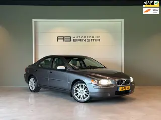 Volvo S60 2.5T AUTOMAAT SUMMUM-uitv|NAVIGATIE|CLIMA AIRCO|TREKHAAK|CRUISECONTROL|APPLE CARPLAY+ANDRO
