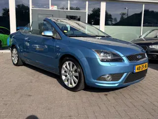 Ford Focus Coupé-Cabriolet 2.0-16V Titanium/Eerste Eigenaar/Keyles/Automaat/Leer/Dealer Onderhouden.
