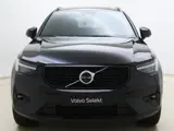 Foto 27 van Volvo XC40 B4 211pk Plus Dark / 20'' / Pixel Koplampen / Panoramadak / Getint Glas / Nubuck / 360 Ca