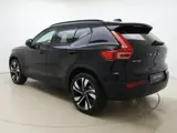 Foto 23 van Volvo XC40 B4 211pk Plus Dark / 20'' / Pixel Koplampen / Panoramadak / Getint Glas / Nubuck / 360 Ca