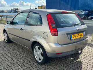 Foto 13 van Ford Fiesta 1.25-16V Centennial|Airco|