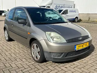Foto 15 van Ford Fiesta 1.25-16V Centennial|Airco|
