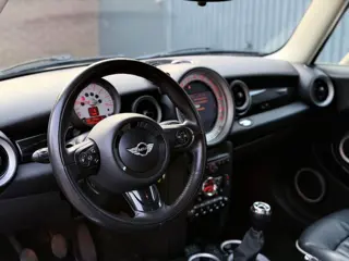 Foto 19 van Mini Mini 1.6 Cooper Chili | Climate | Navi | Leder | Stoelverw