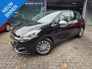 Peugeot 208 1.2 110PK Allure | AUTOMAAT | 1E EIGENAAR | 3/6 OF 12MND GARANTIE | CARPLAY | CAMERA | L