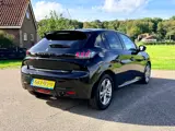 Foto 30 van Peugeot 208 1.2 PureTech Allure Pack Carplay 360Camera 16INCH Cruise Control Perfect Onderhouden