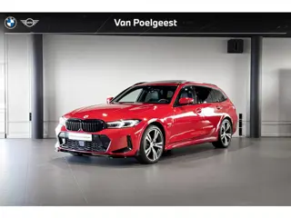 BMW 3 Serie Touring 330e xDrive | M Sport | Glazen Panoramadak | Stoelverwarming | Comfort Access | 