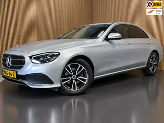 Mercedes-Benz E-klasse 220 d AMG Line|AUTOMAAT|PANO|VOLLEDER|STOELVERW.|360 + V + A CAMERA|DIGITAL C