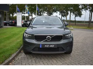 Foto 11 van Volvo XC40 B3 Core | Leder |  ACC | Stoel stuurwiel verwarmd | Camera + PDC |