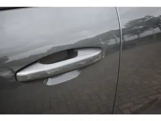 Foto 17 van Volvo XC40 B3 Core | Leder |  ACC | Stoel stuurwiel verwarmd | Camera + PDC |