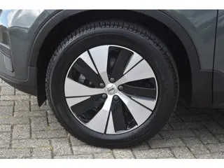 Foto 15 van Volvo XC40 B3 Core | Leder |  ACC | Stoel stuurwiel verwarmd | Camera + PDC |