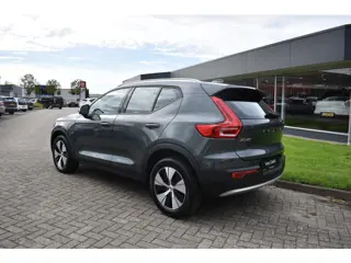 Foto 14 van Volvo XC40 B3 Core | Leder |  ACC | Stoel stuurwiel verwarmd | Camera + PDC |