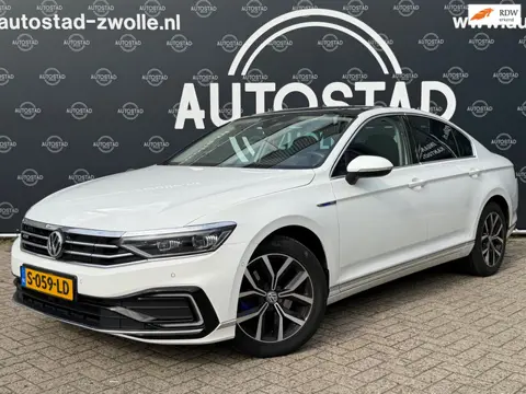 Volkswagen Passat 1.4 TSI PHEV GTE Automaat / Apple Carplay / Pano / Virtual Cockpit / Navi / APK / 