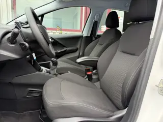 Foto 12 van Peugeot 208 1.2 PureTech Active|2e Eigenaar|Distributie vv in 2021|Navi|Carplay|Airco|PDC|Isofix|Goe