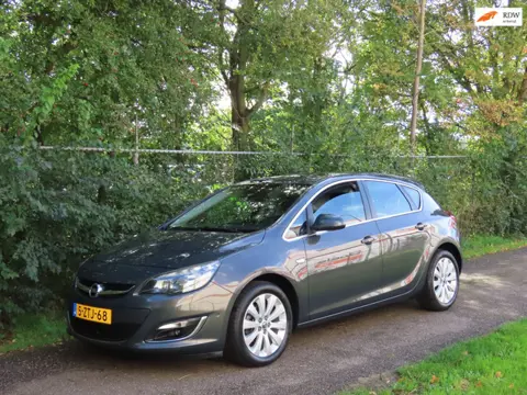 Opel Astra 1.4 Turbo Sport 140PK