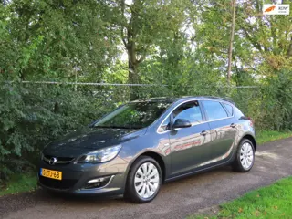 Opel Astra 1.4 Turbo Sport 140PK