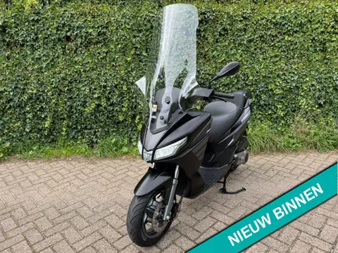 Aprilia SXR 50 45 km EURO5 Windscherm Hoog BETAAL MET in3